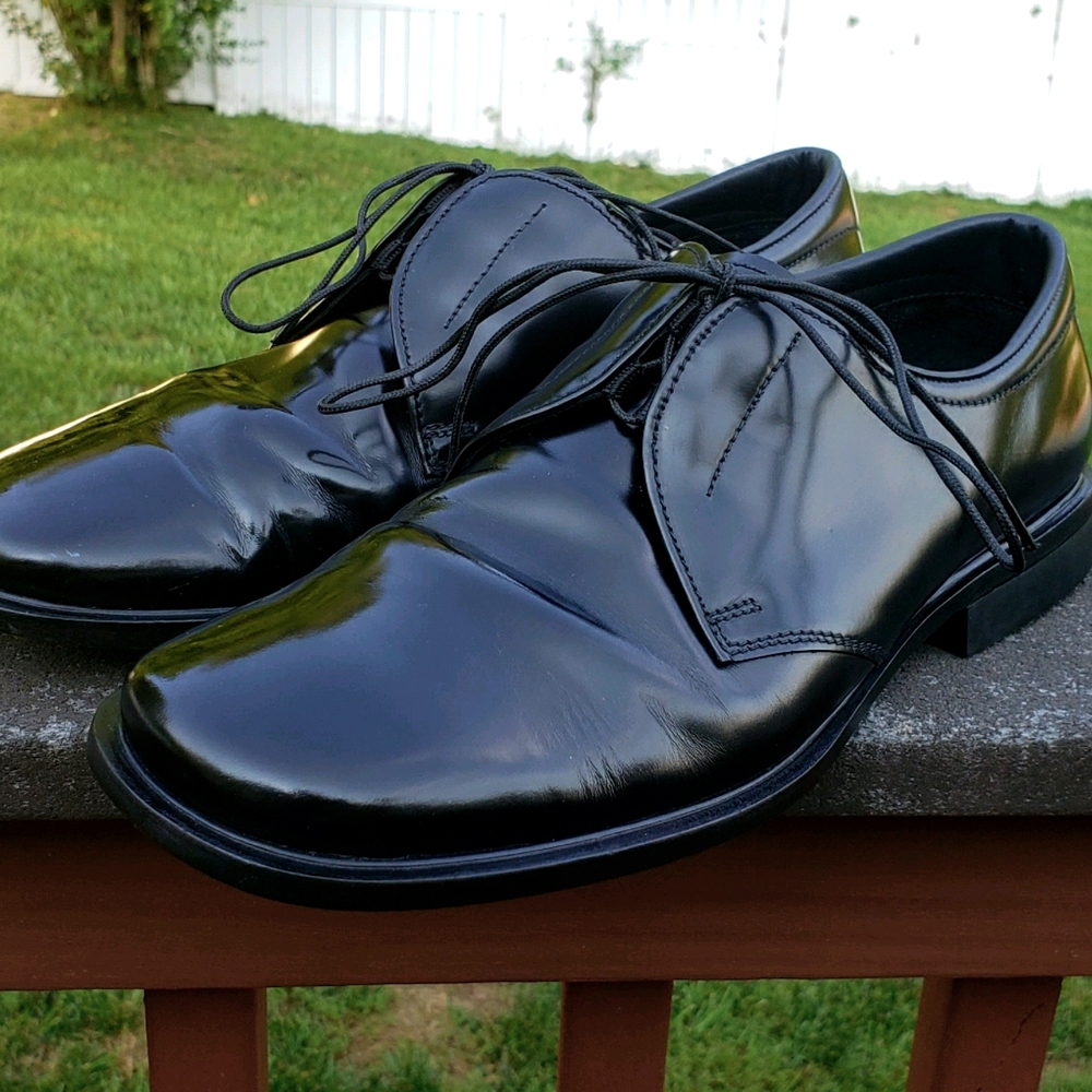 Prada Men’s Black Leather Derby’s